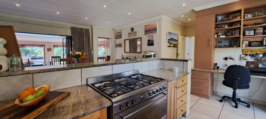 To Let 3 Bedroom Property for Rent in Weltevreden Park Gauteng