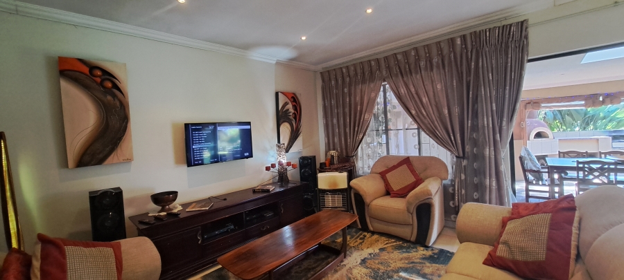 To Let 3 Bedroom Property for Rent in Weltevreden Park Gauteng