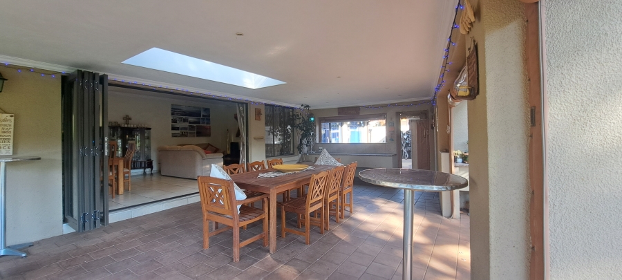 To Let 3 Bedroom Property for Rent in Weltevreden Park Gauteng
