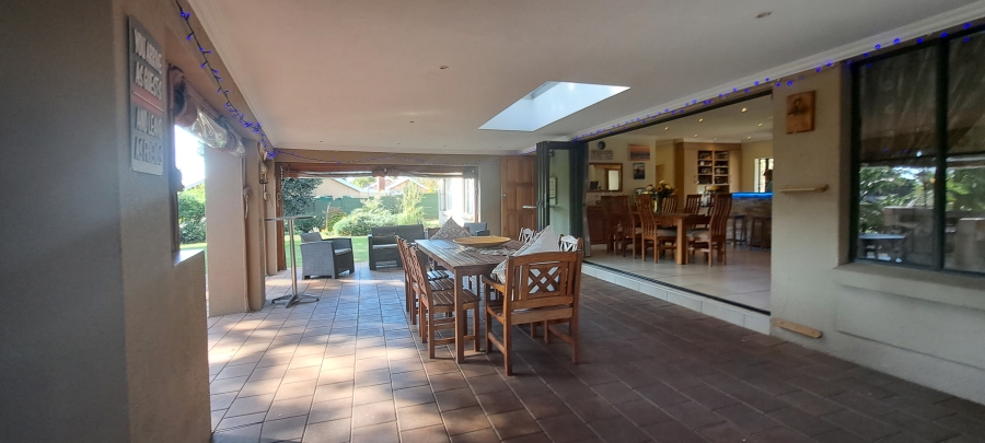 To Let 3 Bedroom Property for Rent in Weltevreden Park Gauteng