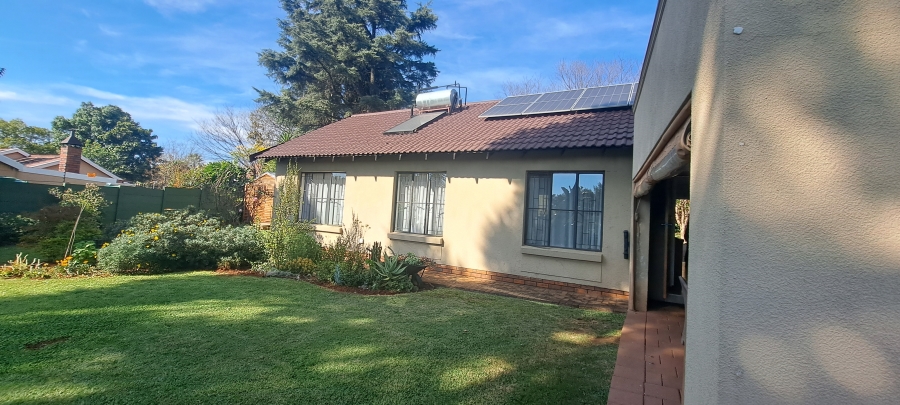 To Let 3 Bedroom Property for Rent in Weltevreden Park Gauteng