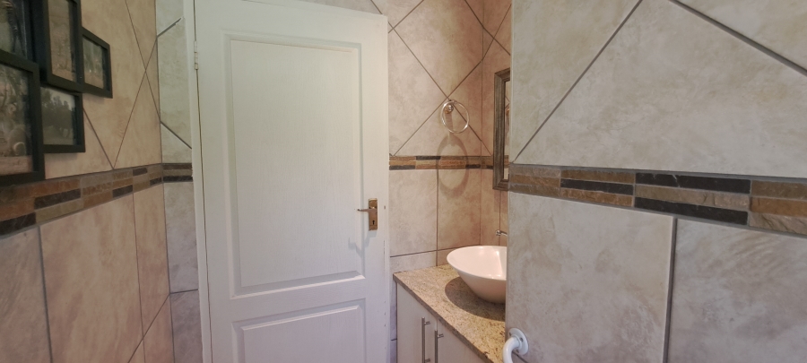 To Let 3 Bedroom Property for Rent in Weltevreden Park Gauteng