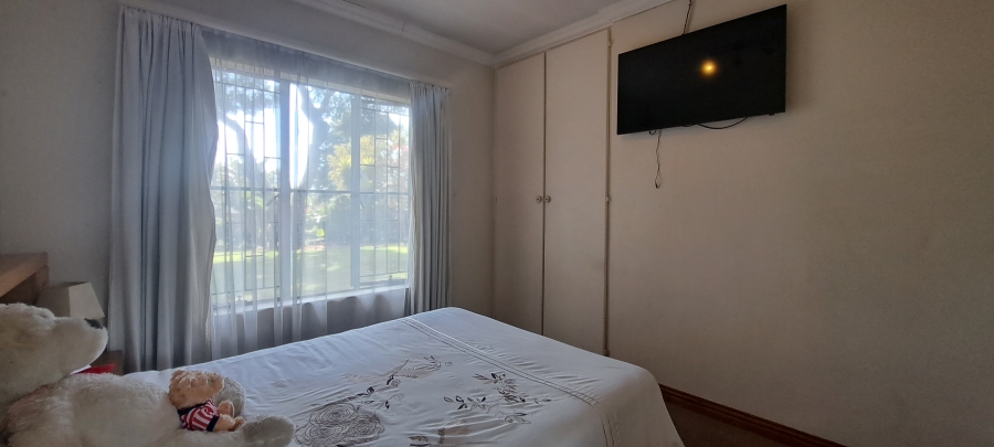 To Let 3 Bedroom Property for Rent in Weltevreden Park Gauteng