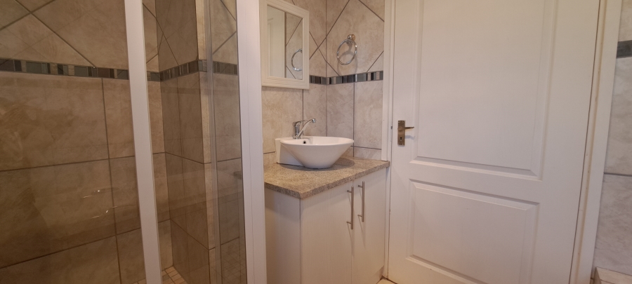 To Let 3 Bedroom Property for Rent in Weltevreden Park Gauteng
