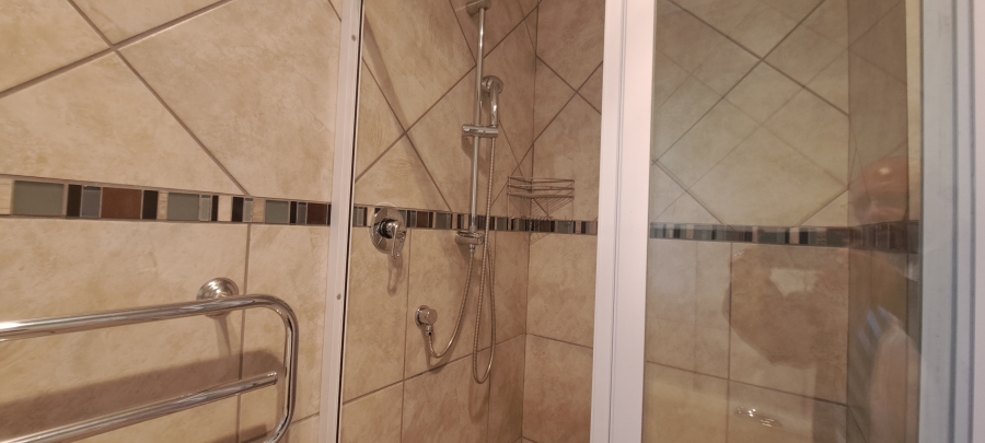 To Let 3 Bedroom Property for Rent in Weltevreden Park Gauteng