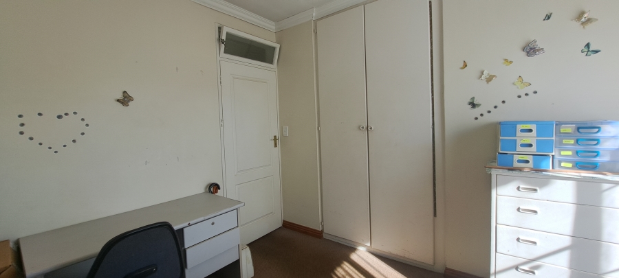 To Let 3 Bedroom Property for Rent in Weltevreden Park Gauteng