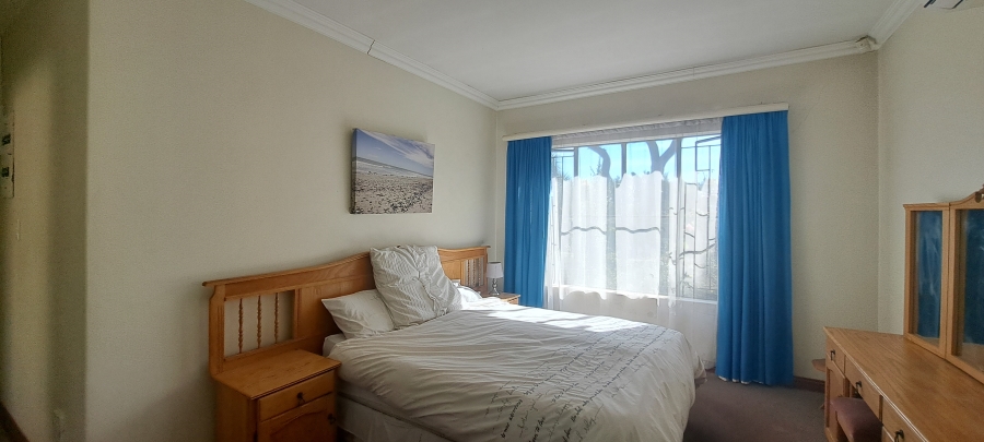 To Let 3 Bedroom Property for Rent in Weltevreden Park Gauteng