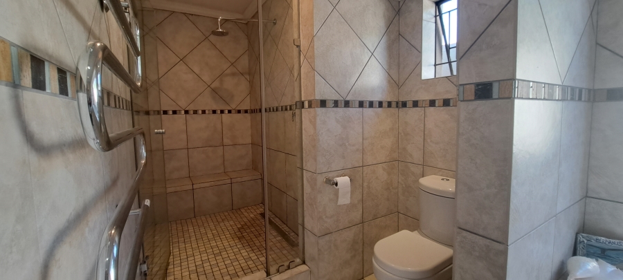 To Let 3 Bedroom Property for Rent in Weltevreden Park Gauteng