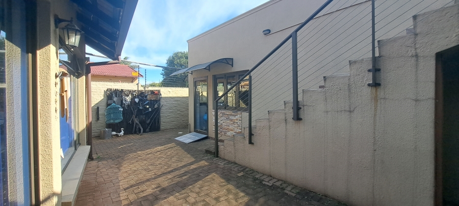 To Let 3 Bedroom Property for Rent in Weltevreden Park Gauteng