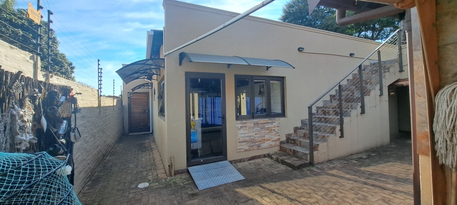 To Let 3 Bedroom Property for Rent in Weltevreden Park Gauteng