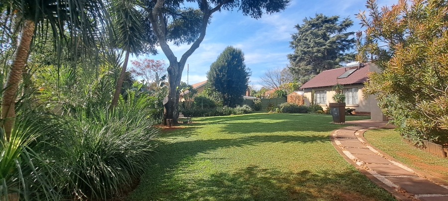 To Let 3 Bedroom Property for Rent in Weltevreden Park Gauteng