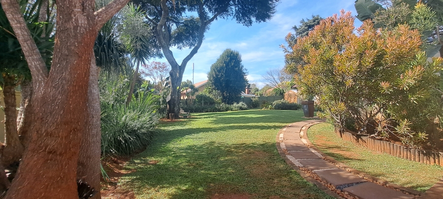 To Let 3 Bedroom Property for Rent in Weltevreden Park Gauteng
