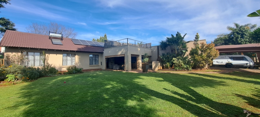 To Let 3 Bedroom Property for Rent in Weltevreden Park Gauteng