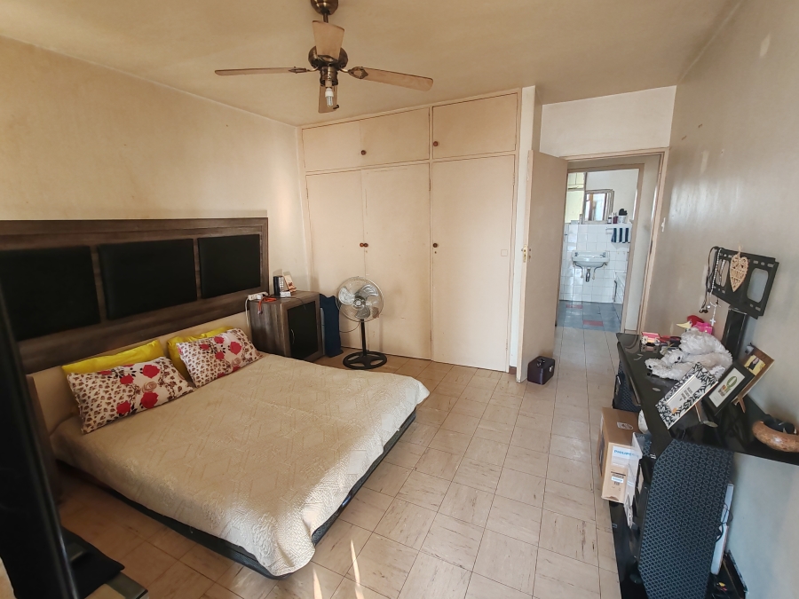 2 Bedroom Property for Sale in Gezina Gauteng
