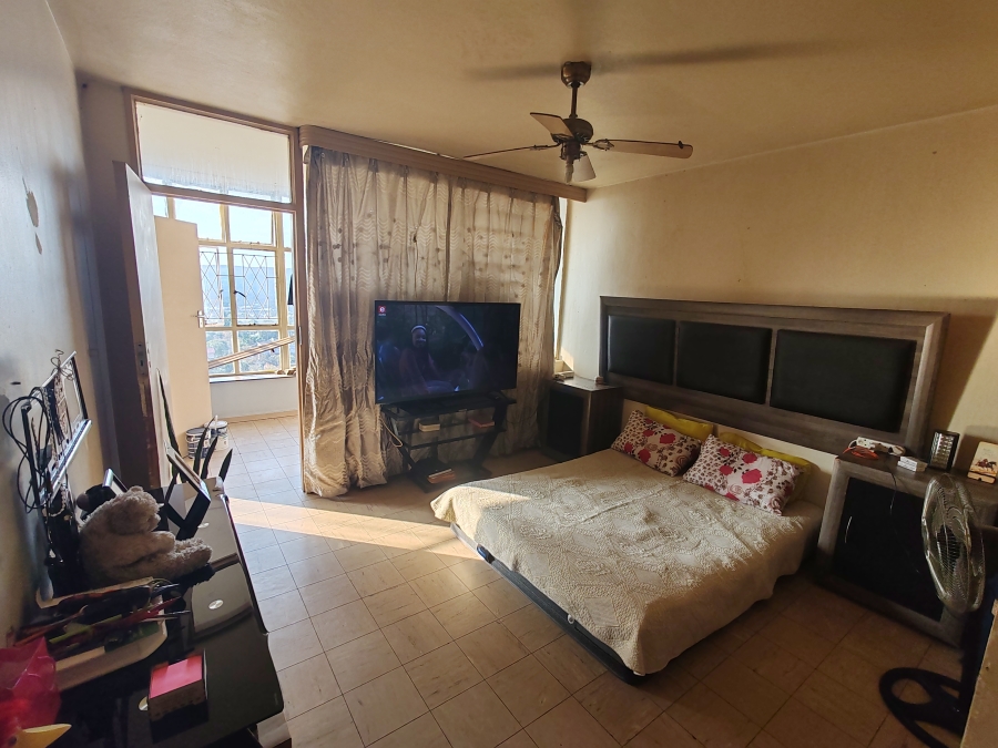 2 Bedroom Property for Sale in Gezina Gauteng
