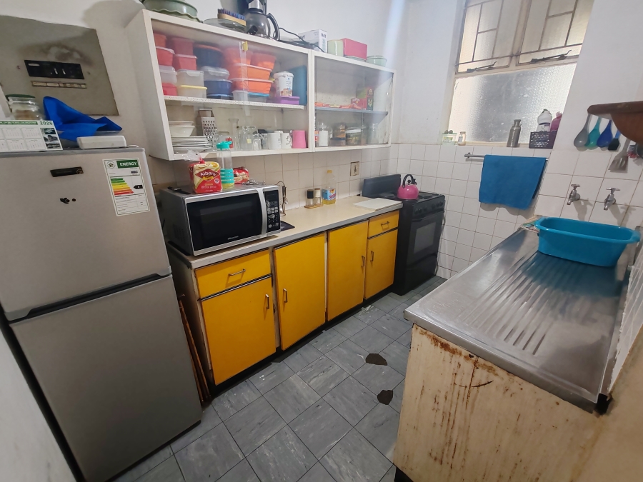 2 Bedroom Property for Sale in Gezina Gauteng