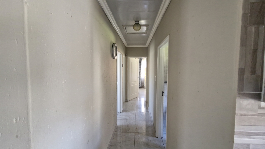 3 Bedroom Property for Sale in Dunnottar Gauteng