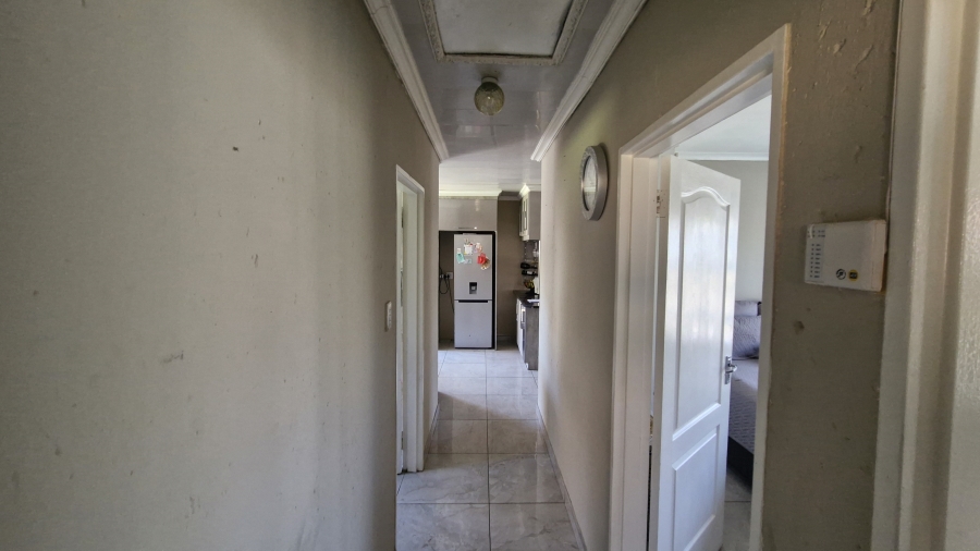 3 Bedroom Property for Sale in Dunnottar Gauteng