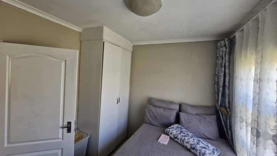 3 Bedroom Property for Sale in Dunnottar Gauteng