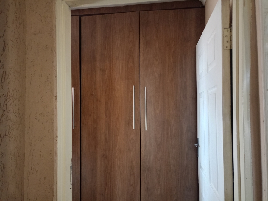 3 Bedroom Property for Sale in Unitas Park Gauteng