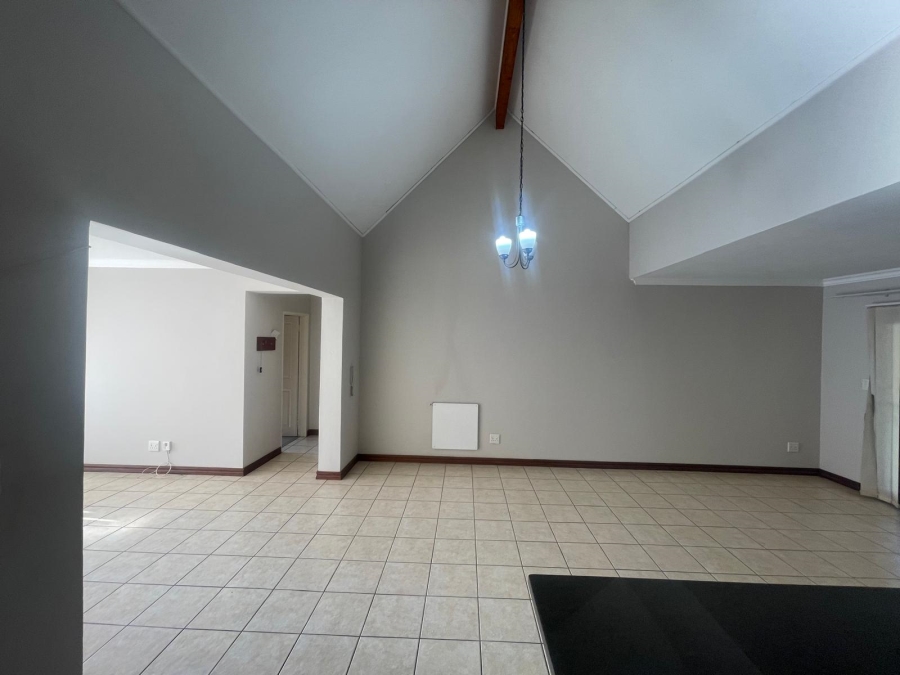 2 Bedroom Property for Sale in Olympus AH Gauteng