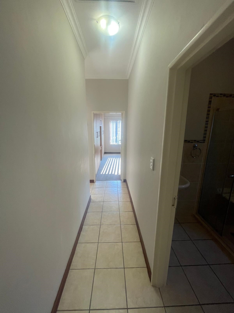 2 Bedroom Property for Sale in Olympus AH Gauteng