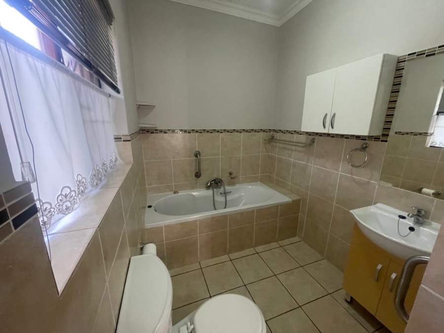 2 Bedroom Property for Sale in Olympus AH Gauteng