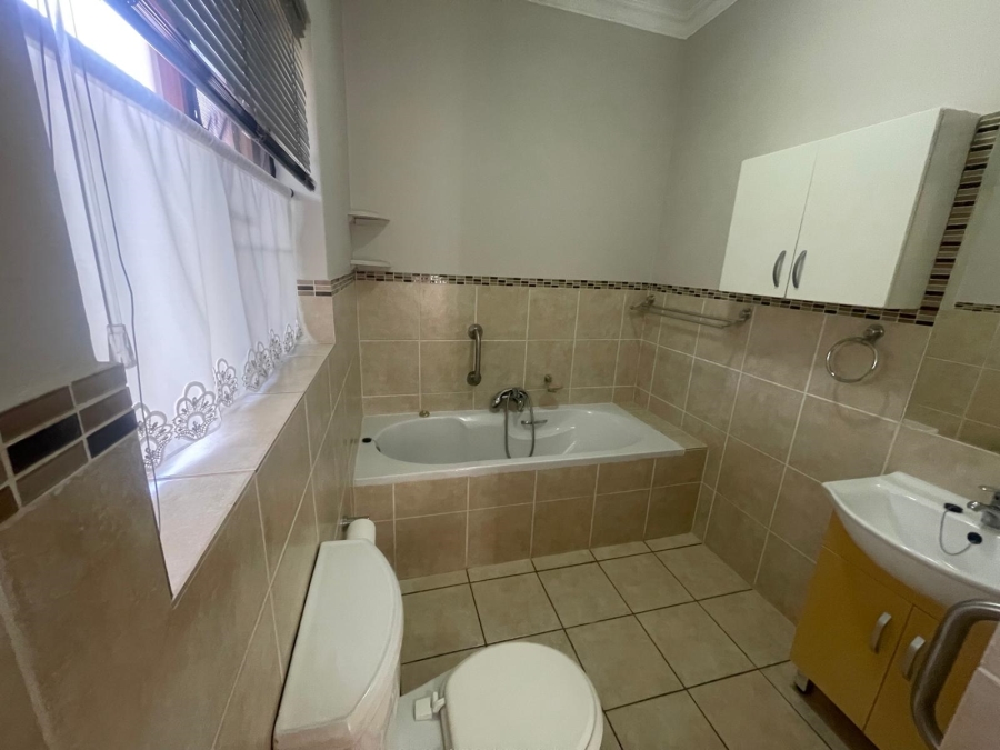 2 Bedroom Property for Sale in Olympus AH Gauteng