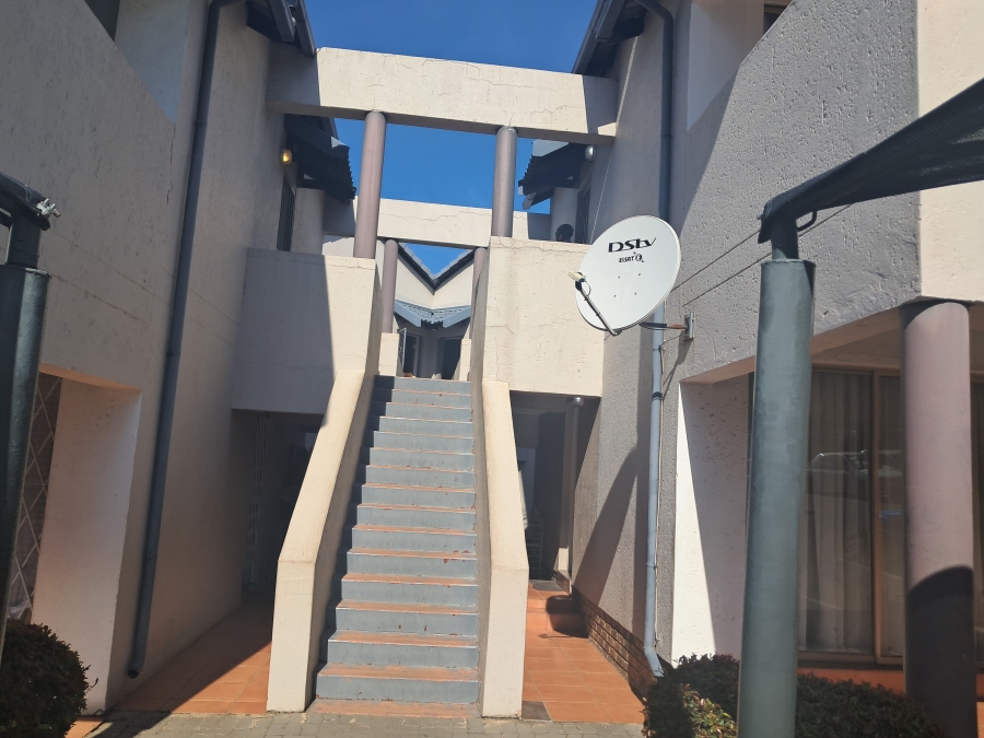 2 Bedroom Property for Sale in Winchester Hills Gauteng
