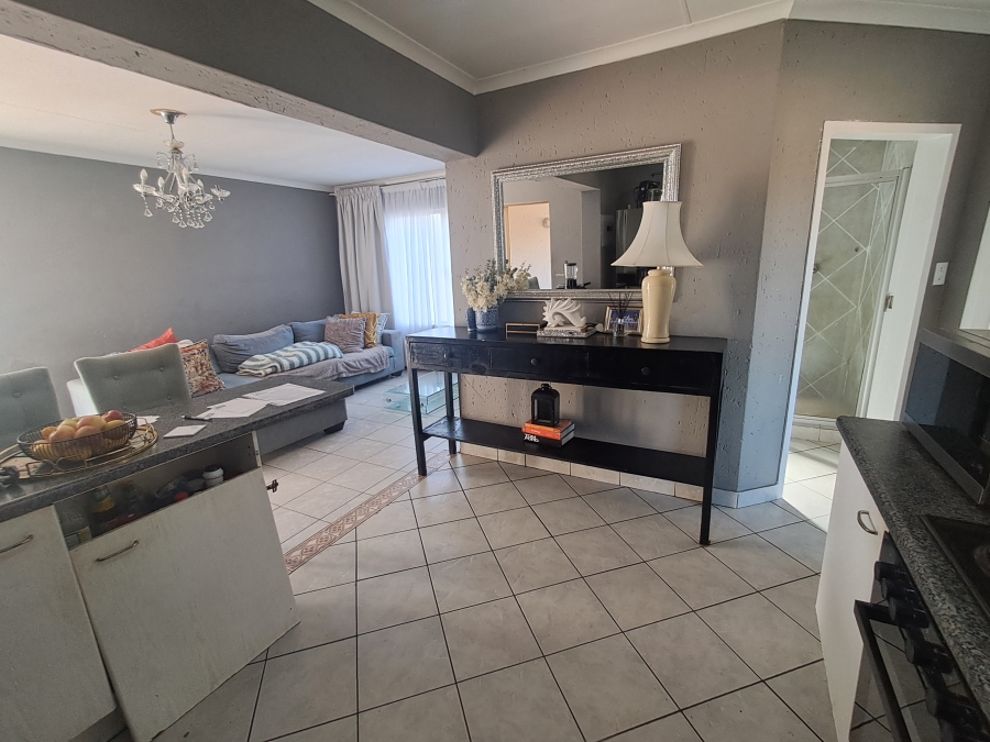 2 Bedroom Property for Sale in Winchester Hills Gauteng