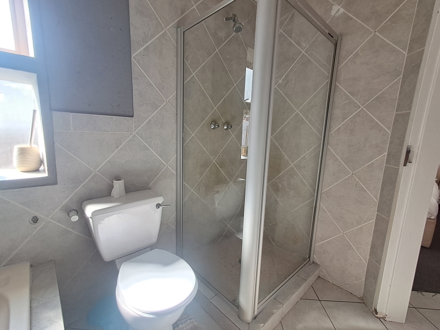 2 Bedroom Property for Sale in Winchester Hills Gauteng