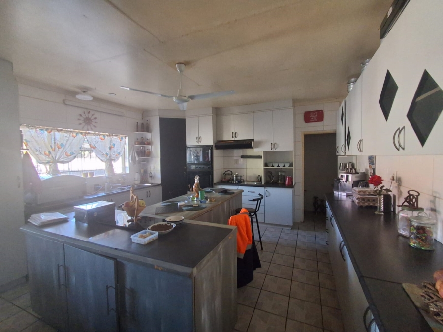 5 Bedroom Property for Sale in Fochville Gauteng