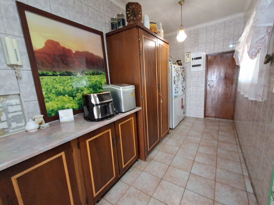3 Bedroom Property for Sale in Helikonpark Gauteng