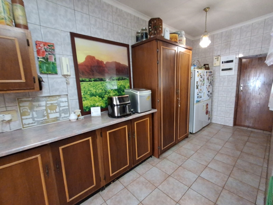3 Bedroom Property for Sale in Helikonpark Gauteng