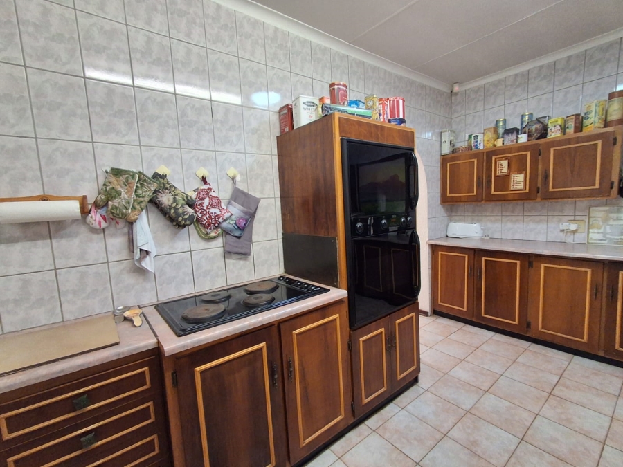 3 Bedroom Property for Sale in Helikonpark Gauteng