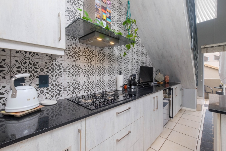 1 Bedroom Property for Sale in Bryanston Gauteng