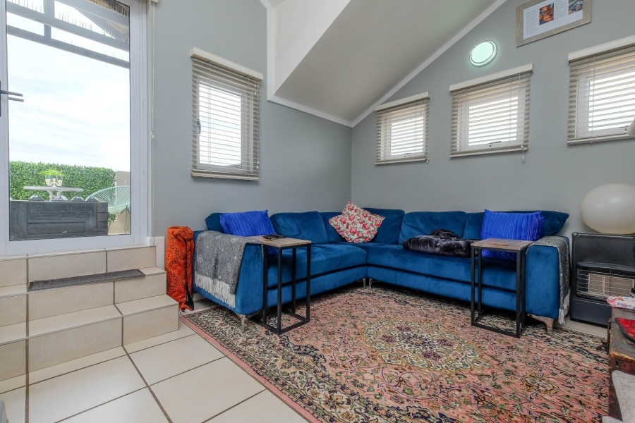 1 Bedroom Property for Sale in Bryanston Gauteng