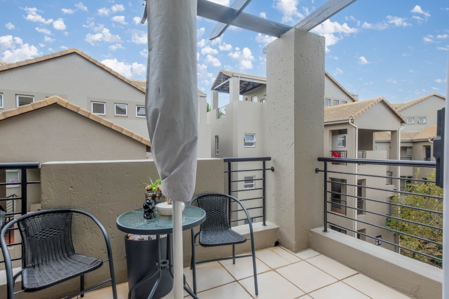1 Bedroom Property for Sale in Bryanston Gauteng