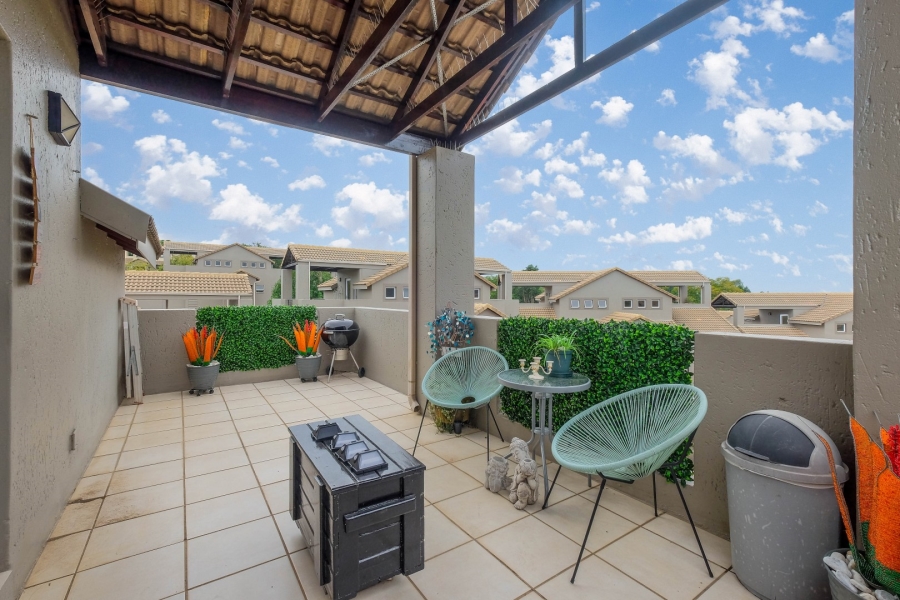 1 Bedroom Property for Sale in Bryanston Gauteng