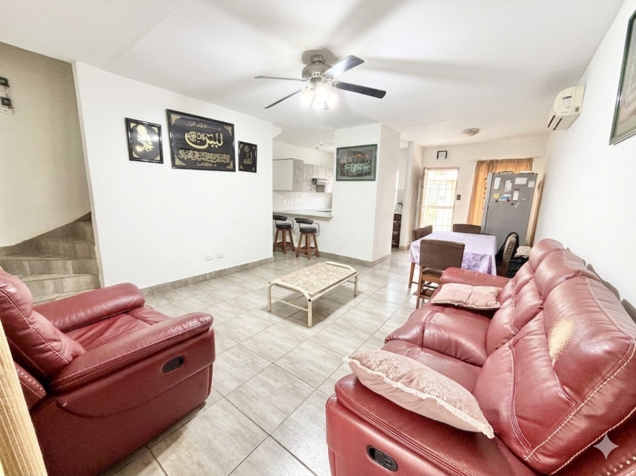 2 Bedroom Property for Sale in Annlin Gauteng