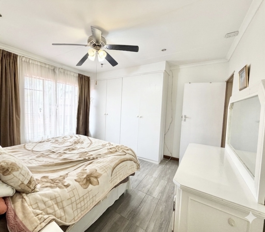 2 Bedroom Property for Sale in Annlin Gauteng