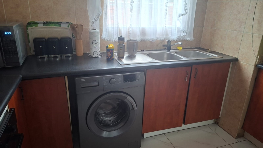 2 Bedroom Property for Sale in West Village Gauteng