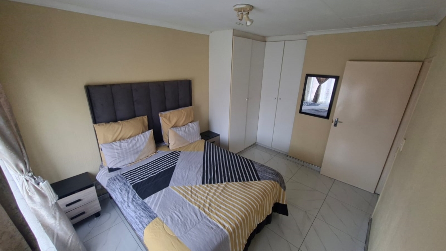 2 Bedroom Property for Sale in West Village Gauteng