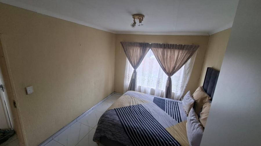2 Bedroom Property for Sale in West Village Gauteng