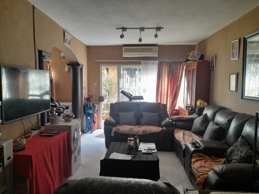 3 Bedroom Property for Sale in Mondeor Gauteng