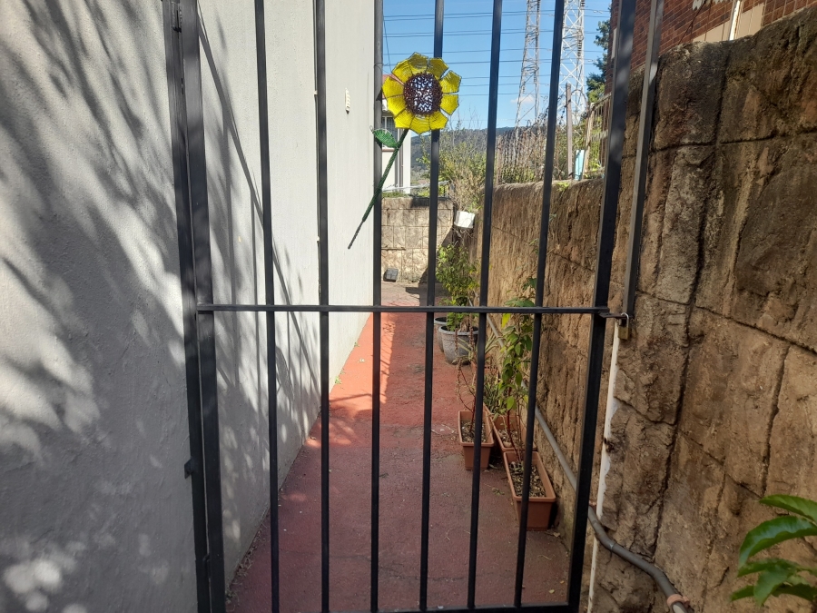 3 Bedroom Property for Sale in Mondeor Gauteng