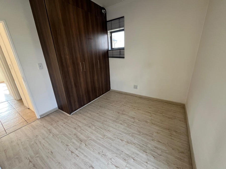 2 Bedroom Property for Sale in Barbeque Downs Gauteng