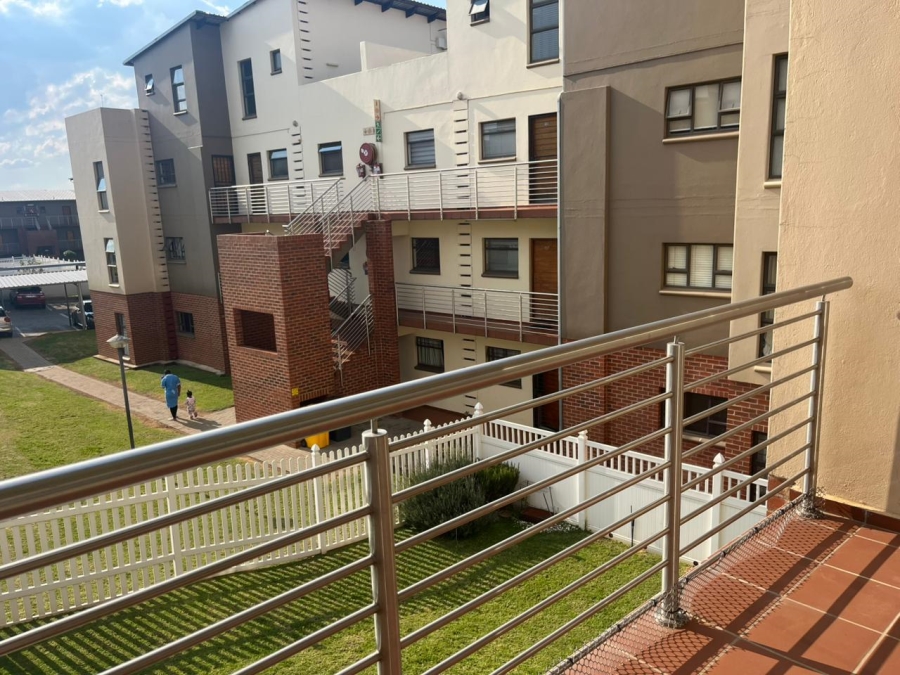 2 Bedroom Property for Sale in Barbeque Downs Gauteng