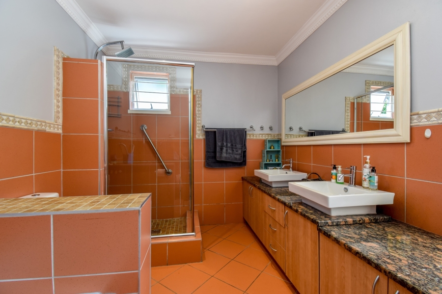 4 Bedroom Property for Sale in Moreleta Park Gauteng