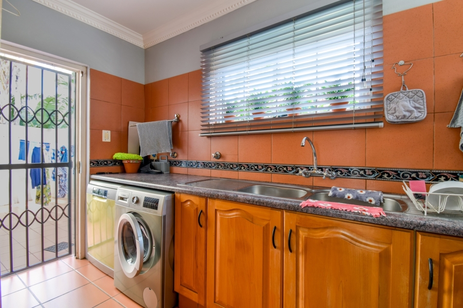 4 Bedroom Property for Sale in Moreleta Park Gauteng